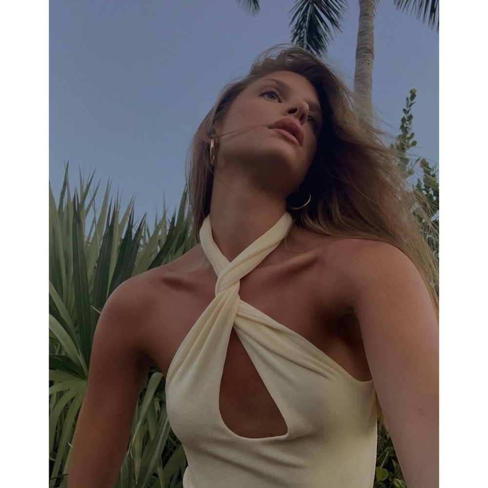 With Jean Top Erin Wrap-Around Halter Keyhole Crop Slinky Buttercream M EUC